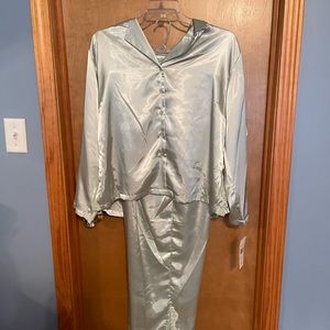 NWT 2pc Women’s Satin Pajamas. Size 2X.